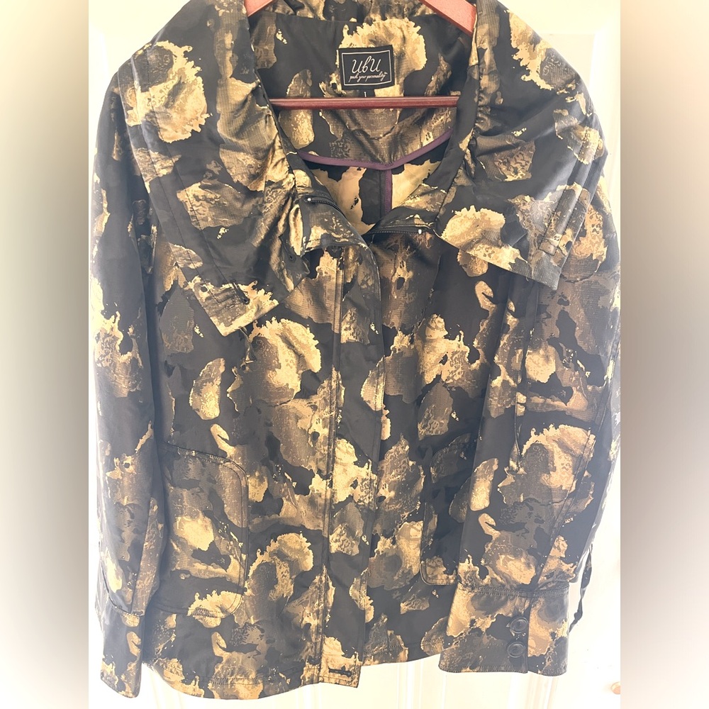 Black & gold lightweight avant garde oversized collar jacket maximalist blazer
